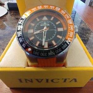 Invicta Aviator